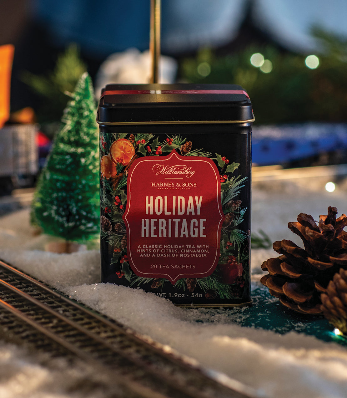 Williamsburg Holiday Heritage Tea, Tin of 20 Sachets